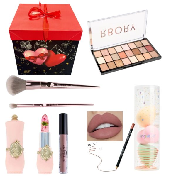 Pretty In Love Beauty Box by Oranjollie